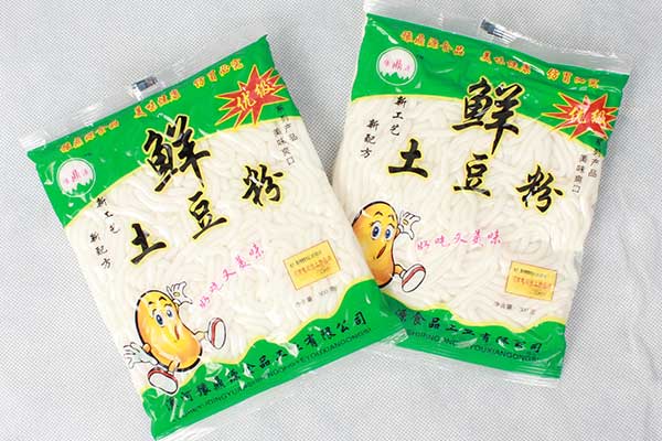 土豆粉真空機可以采用塑料複合膜、塑料鋁箔複合膜等材質為包裝材料